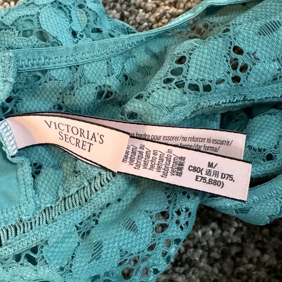 3 Victoria Secret Bralettes - Picture 10 of 11